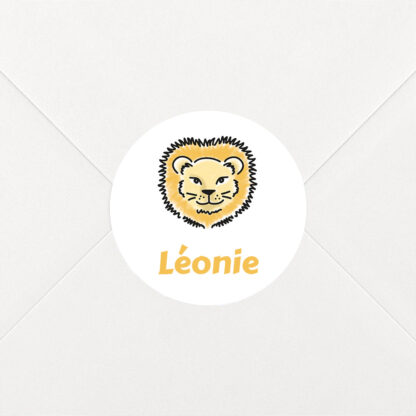 Macaron sticker Lion